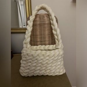 Crochet Shoulder Bag / Hand Bag in Ivory (Handmade)